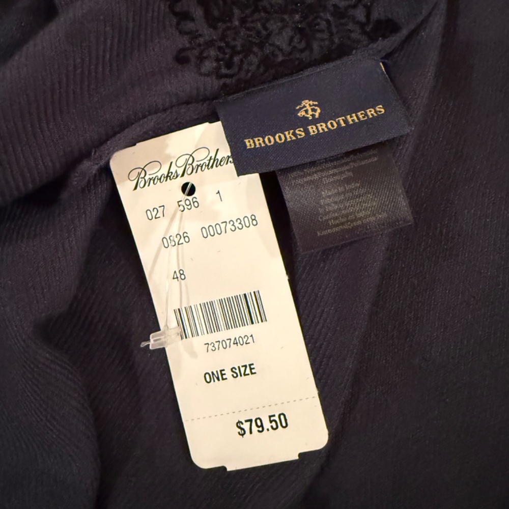 Brooks Brothers Embroidered Scarf - NEW with tags - Picture 4 of 4